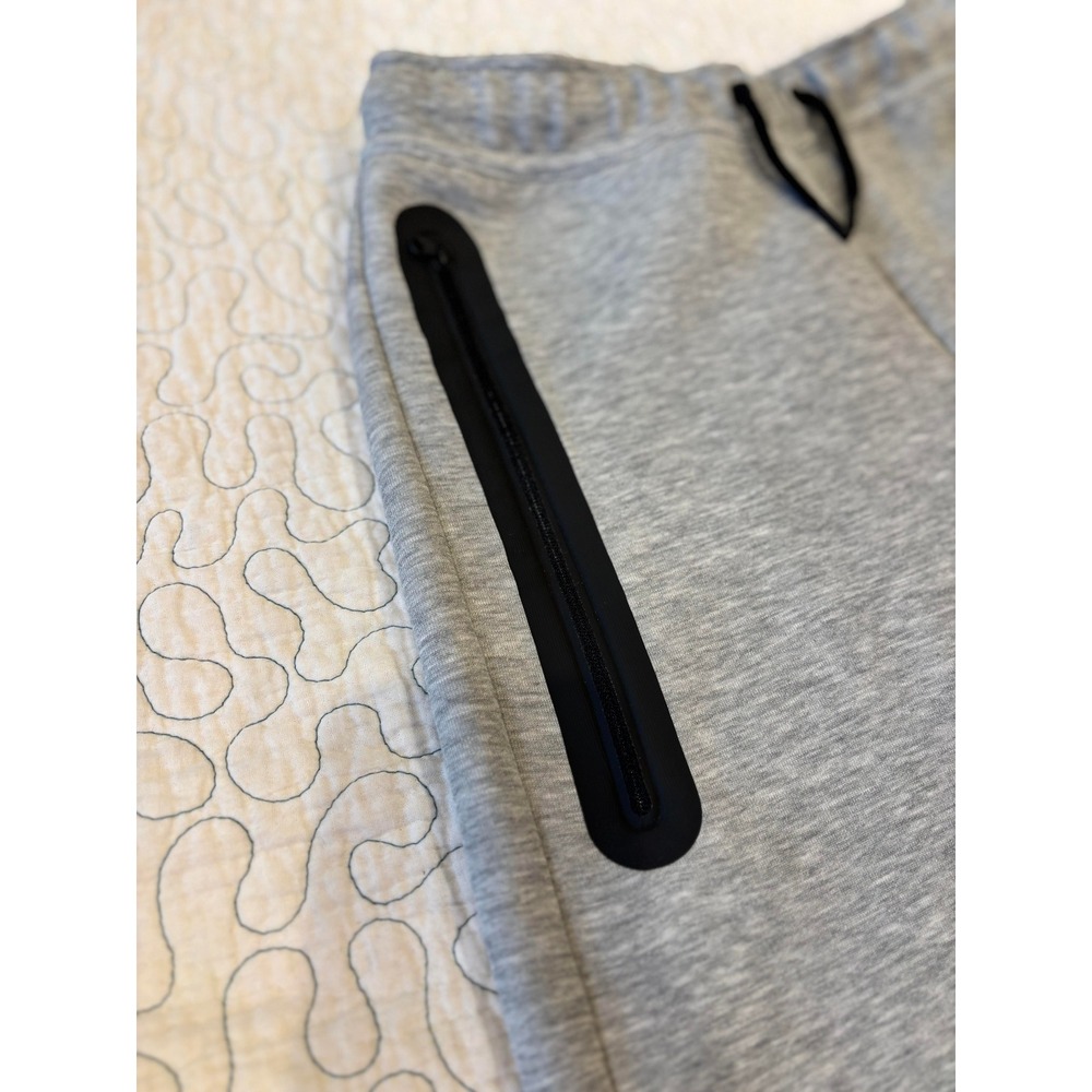 Nike Tech Boys Shorts Heather Gray Standard Fit Size Large - Picture 3 of 6